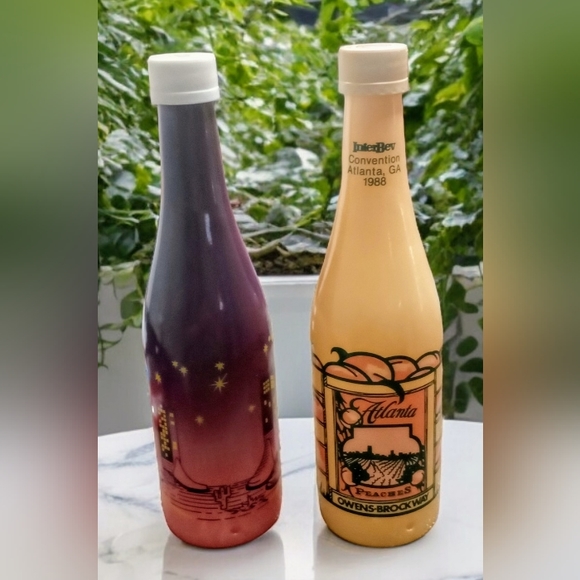 Set of 8 NSDA Convention Commemorative Bottles - Picture 10 of 15